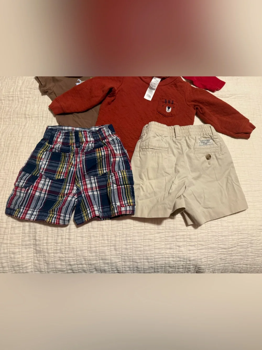 Lot of 6 piece baby clothes 12 months various brands in good condition